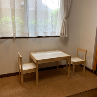 Suzuki Speech Room子ども用テーブル